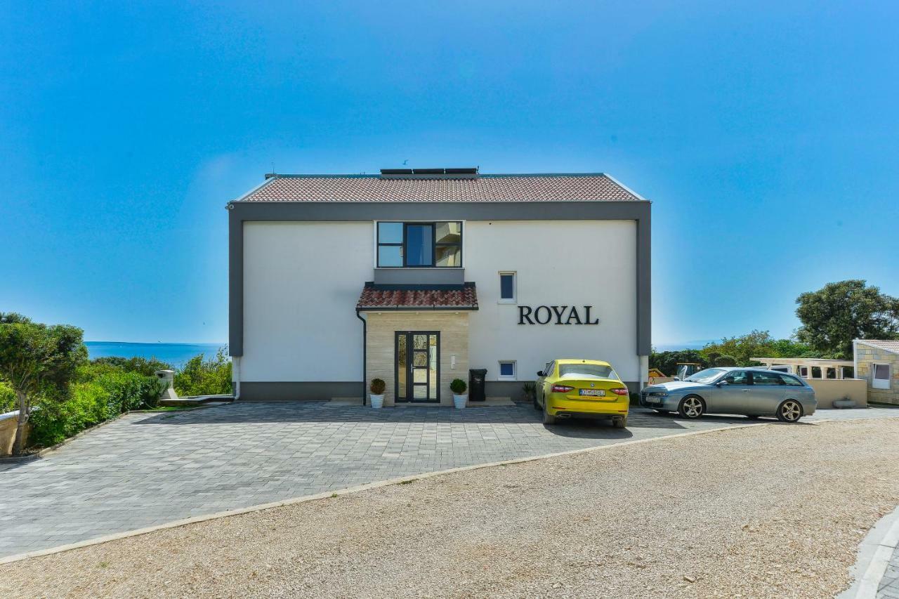 Royal Apartments Novaglia Esterno foto